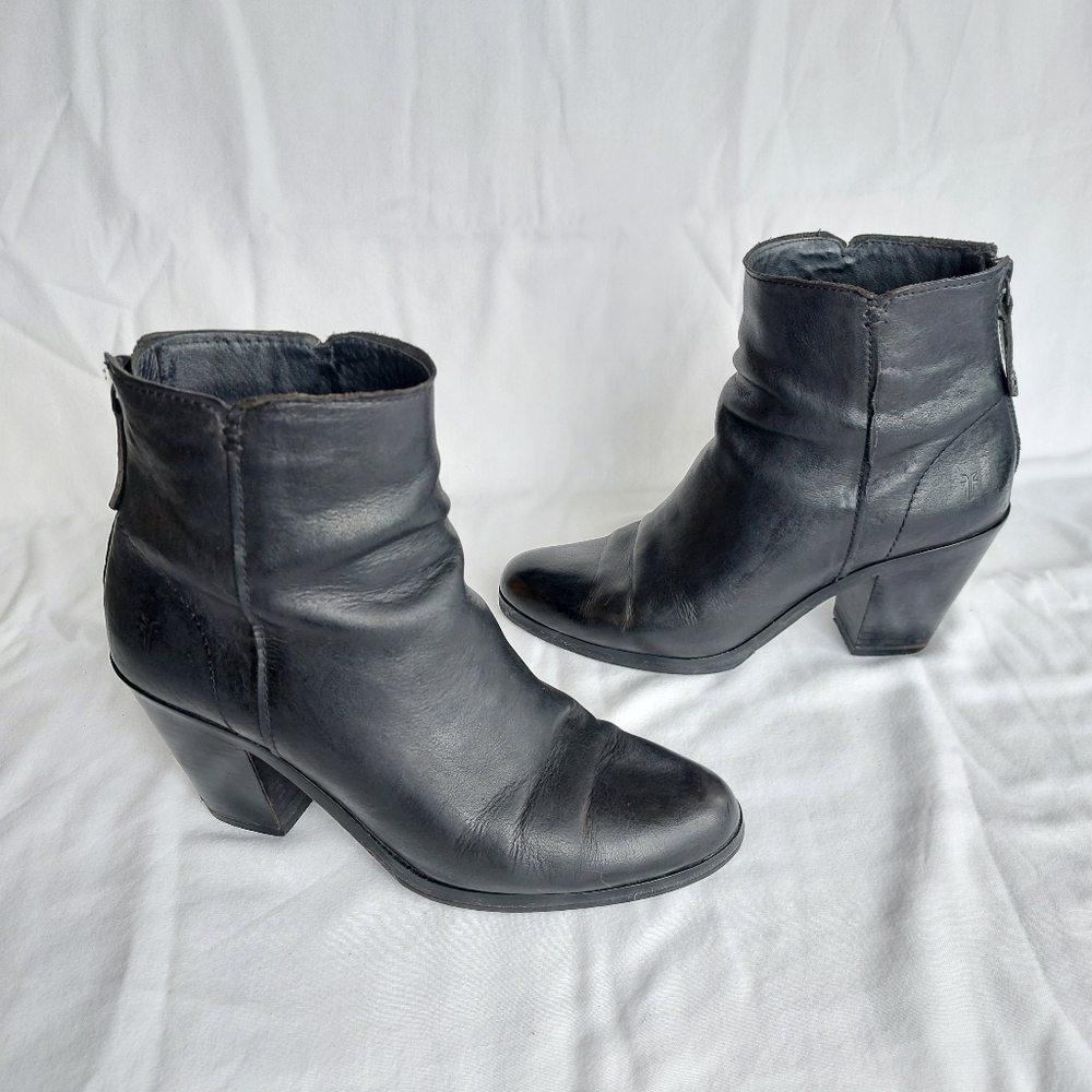 Frye Cameron Stacked Heel Zip Closure Boots Black Women's Size 7.5